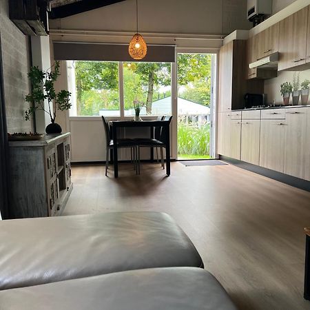 Gehele Bungalow Zuid-Limburg Op Een Park Simpelveld Zewnętrze zdjęcie