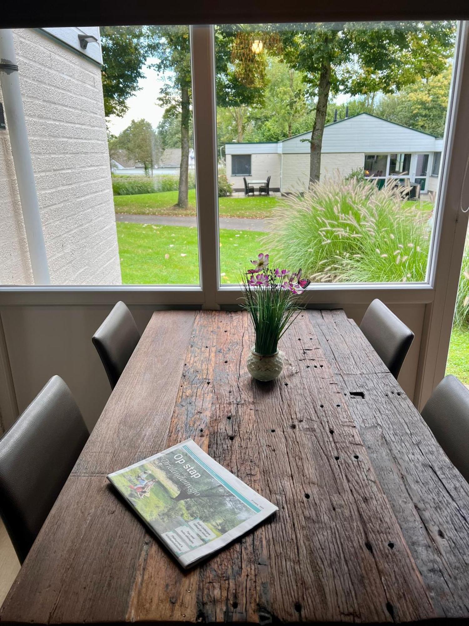 Gehele Bungalow Zuid-Limburg Op Een Park Simpelveld Zewnętrze zdjęcie